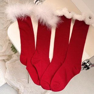 袜贵人自制款新年袜大红色蓬蓬，羽毛中筒袜，可爱圣诞袜毛毛堆堆袜女