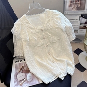 2023夏季法式v领小白花蕾丝衬衫，女高级感气质白色雪纺上衣潮