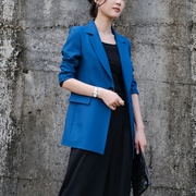 春秋蓝色西服上衣修身长袖休闲常规，显瘦收腰气质，通勤小西装女外套