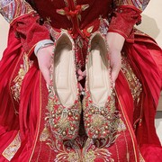 平底婚鞋中式红色龙凤褂新娘，红鞋子方头加宽脚胖肥孕妇大码绣花鞋