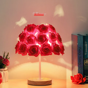 创意玫瑰花台灯现代简约卧室婚房装饰气氛，灯北欧风温馨浪漫床头灯