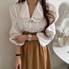 韩国chic法式减龄娃娃，领珍珠点缀长袖衬衫，+高腰显瘦大摆型半身裙