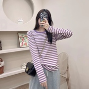 多喜家-紫色条纹长袖T恤女2023秋季设计感显瘦宽松打底衫上衣