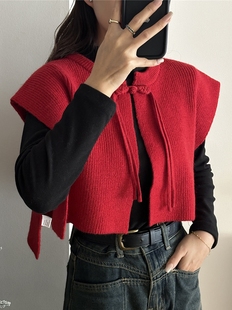 新中式红色盘扣毛线外搭羊毛披肩女秋冬保暖针织罩衫百搭防寒