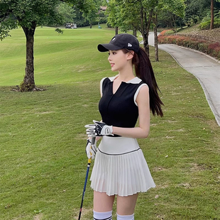 韩版高尔夫球服女套装休闲运动polo衫无袖上衣网球，百褶短裙子羽毛