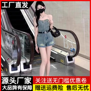 纯欲辣妹露肩抹胸牛仔连体，短裤女夏季2024重工烫钻减龄小个子