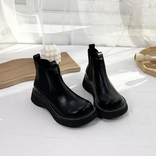 秋冬马丁靴黑色小皮靴，短筒女靴厚底松糕鞋，复古单靴大头鞋棉靴