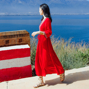 2023夏季红色泰国普吉岛海边度假沙滩裙超仙显瘦大码连衣裙长裙女