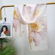 100桑蚕丝丝巾桑波缎提花，喷绘长巾过节礼物苏州丝绸卷边真丝围巾