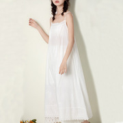 夏季日系女装甜美吊带连衣裙，森系设计感宽松白色纯棉打底长裙单件