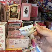 hellokitty中古迷你餐具收藏摆件，陶瓷制品带勺子只有一套