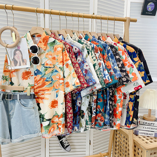 2023短袖花衬衫女日系复古港味风设计感小众夏威夷夏季衬衣