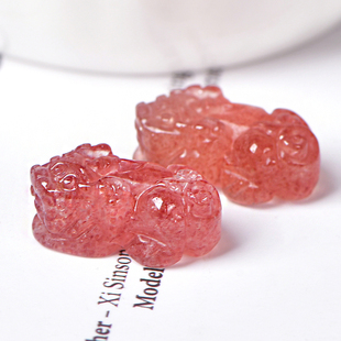 天然草莓晶貔貅diy水晶，饰品配件材料手工，吊坠挂件原石