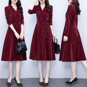 秋装搭配一整套干练气质女装御姐轻熟风高级感红色连衣裙