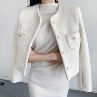 韩国chic早春法式小众气质，小个子金属扣圆领修身短款毛呢外套
