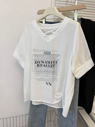 个性t恤女设计独特夏v领短袖韩版大码，宽松字母印花褶皱上衣雪纺衫