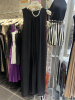 法式设计感小众圆领连衣裙，2024年夏季黑色复古褶皱无袖背心裙