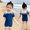 儿童泳衣女童连体海军风时尚小童，宝宝游泳衣中大童学生沙滩泳装