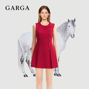 garga红色新年圆领钻扣无袖连衣裙，女收腰a字，百褶小礼服背心短裙子