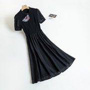 乔妮塔品牌女装2024夏绣花新中式国风短袖收腰黑色连衣裙长裙