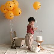 户外ins可爱卡通笑脸，微笑黄色气球拍照道具，乳胶气球12寸装饰派对