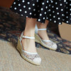夏蕾丝镂空女鞋一字带跟厚底坡跟包头仙女风时装凉鞋