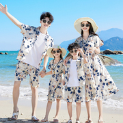 沙滩亲子装夏装2024潮，一家三口四口三亚海边度假裙套装母女装