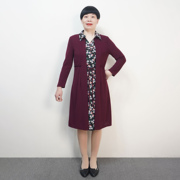 洋气妈妈春秋连衣裙长袖修身减龄2022女装过膝中长裙假两件套