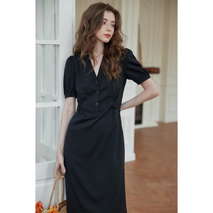 黑色连衣裙女2023夏季法式复古v领赫本小黑裙，收腰显瘦气质中长裙