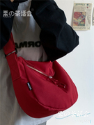 日式斜挎包女休闲酒红色，包包高级感上课通勤红色帆布包小众设计感