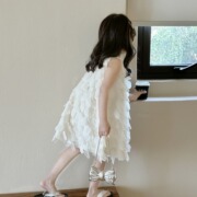 女童夏装2024白色连衣裙小女孩，花瓣吊带裙子女宝宝，仙女公主裙