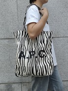 出口日本韩国apc斑马纹购物袋手提袋单肩手提帆布包斑马纹条纹