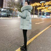 羽绒服女短款2023年冬季韩版加厚大毛领，显瘦白鸭绒(白鸭绒)外套