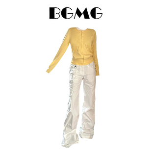 奶黄色假两件长袖软糯慵懒刺绣，针织开衫女白色口袋工装长裤两件套