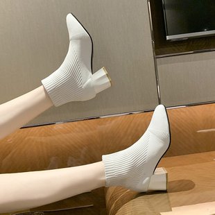 白色飞织瘦瘦靴女2024高跟短靴，时尚粗跟马丁靴，针织弹力袜靴子