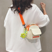 时尚撞色帆布包女小包包，2024日系原宿风手机斜挎包少女单肩包