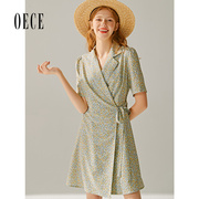 Oece夏装女装碎花甜甜剧清新复古翻领西装式短袖连衣裙
