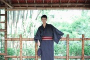 男花美男夏日祭q和服，浴武传装和服，套统衣士和服条纹款