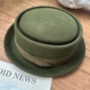 军绿色羊毛呢法式礼帽，女秋冬英伦名媛卷边平顶，帽子复古赫本毡帽潮