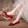 红色婚鞋新娘鞋不累脚，高级感禾秀禾服敬酒服鞋子低跟结婚鞋女平跟