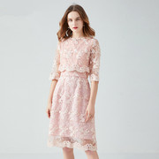 春装粉色连衣裙法式五分，袖优雅中长款洋气，显瘦气质蕾丝裙子