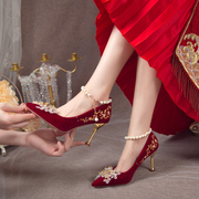 婚鞋女新娘鞋不累脚结婚鞋，中式禾秀婚纱，两穿红色尖头高跟鞋高级感