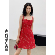 八月红色碎花吊带连衣裙无袖a型，女法式夏季2023高级感茶歇裙