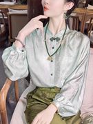绿色上衣2023年早秋高级感中式复古设计感盘扣宽松长袖立领衬衫女
