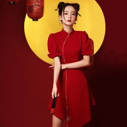 红色旗袍2024改良短款小个子法式晨袍设计感敬酒服新娘伴娘服