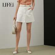 莱芙艾迪儿夏季品牌女装高腰单排扣设计时尚短款白色休闲裤女