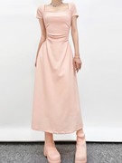 掐腰复古长款连衣裙夏季淡粉色修身显瘦气质褶皱收腰方领短袖裙子