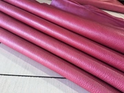 yp019意大利植鞣玫红色，缩纹山羊皮真皮箱包手工，diy皮料1.3mm中软