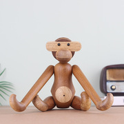 北欧实木挂臂猴摆件家居隔板电视柜装饰品创意生日礼物木偶小猴子