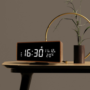 实木桌面钟表无线蓝牙音箱音响床头电子闹钟静音时钟星期温度时间
